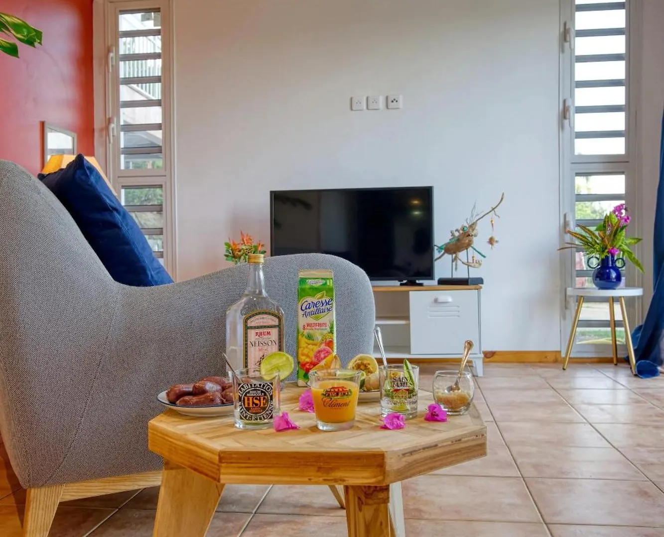 Bas De Villa Avec Piscine A Le Robert Apartment